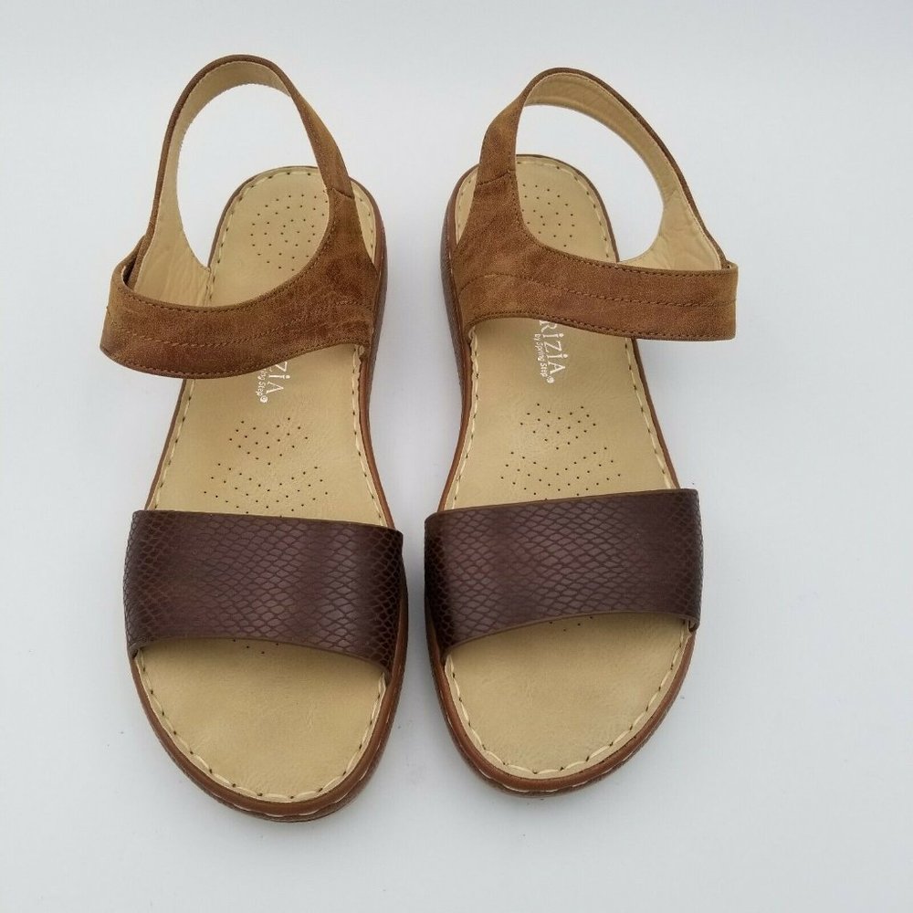 PATRIZIA BY SPRING STEP Womens Platea Brown